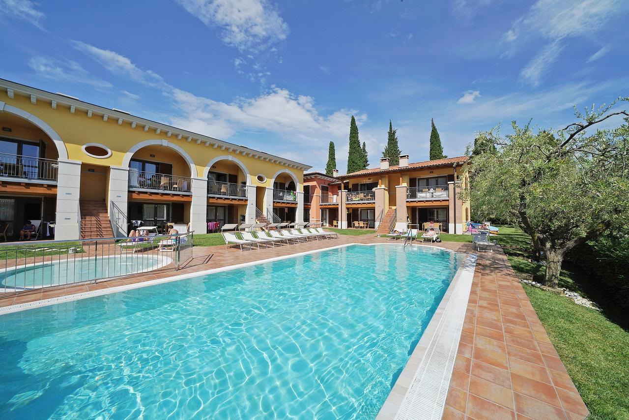 Appartamenti Corte Leonardo Garda  Exteriér fotografie